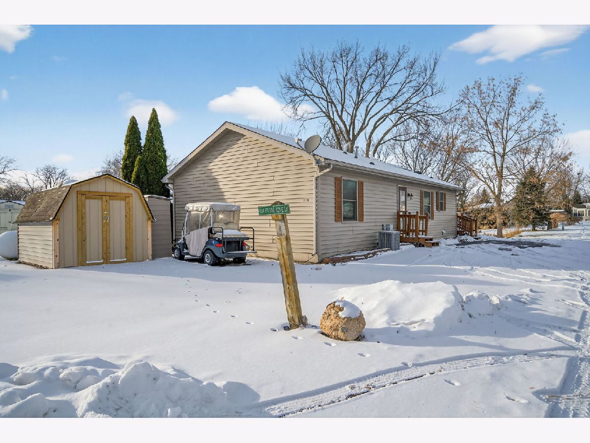 Homes For Sale Shadow Lakes Wilmington Illinois, 194 Fossil Cove Lane