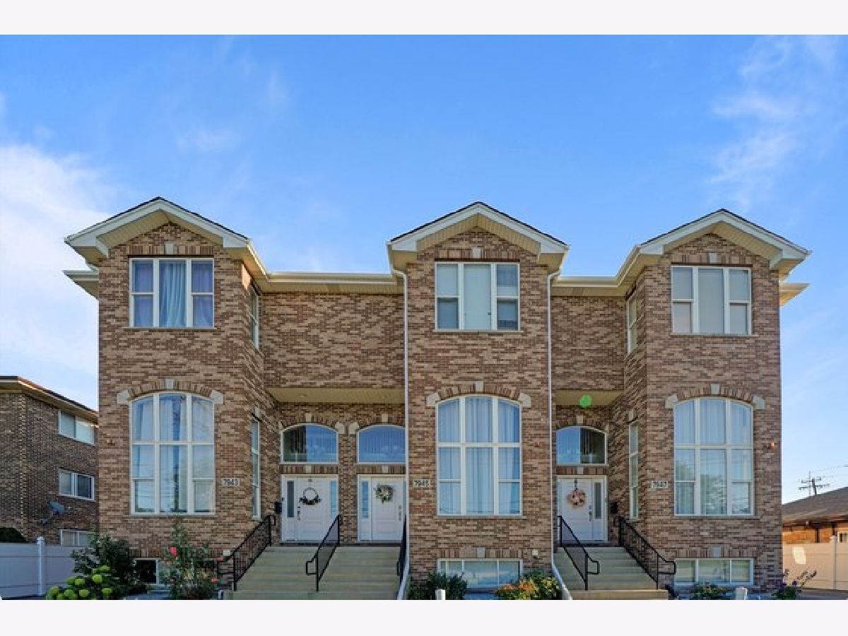  For Rent Hickory Hills Illinois, 7943 92nd