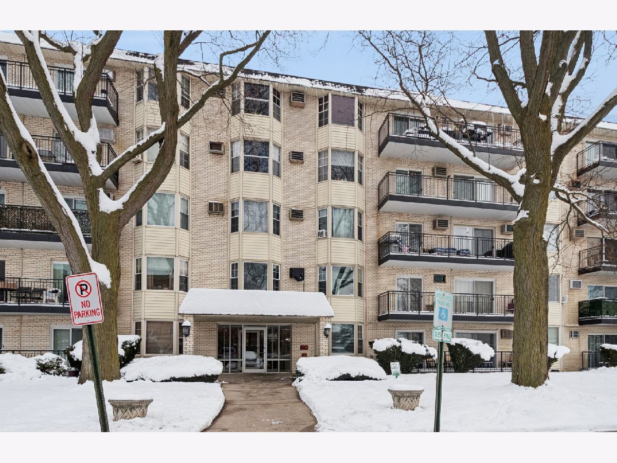  For Sale Morton Grove Illinois, 5506 Lincoln Avenue