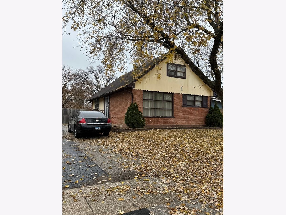  For Sale Country Club Hills Illinois, 3736 168th Place