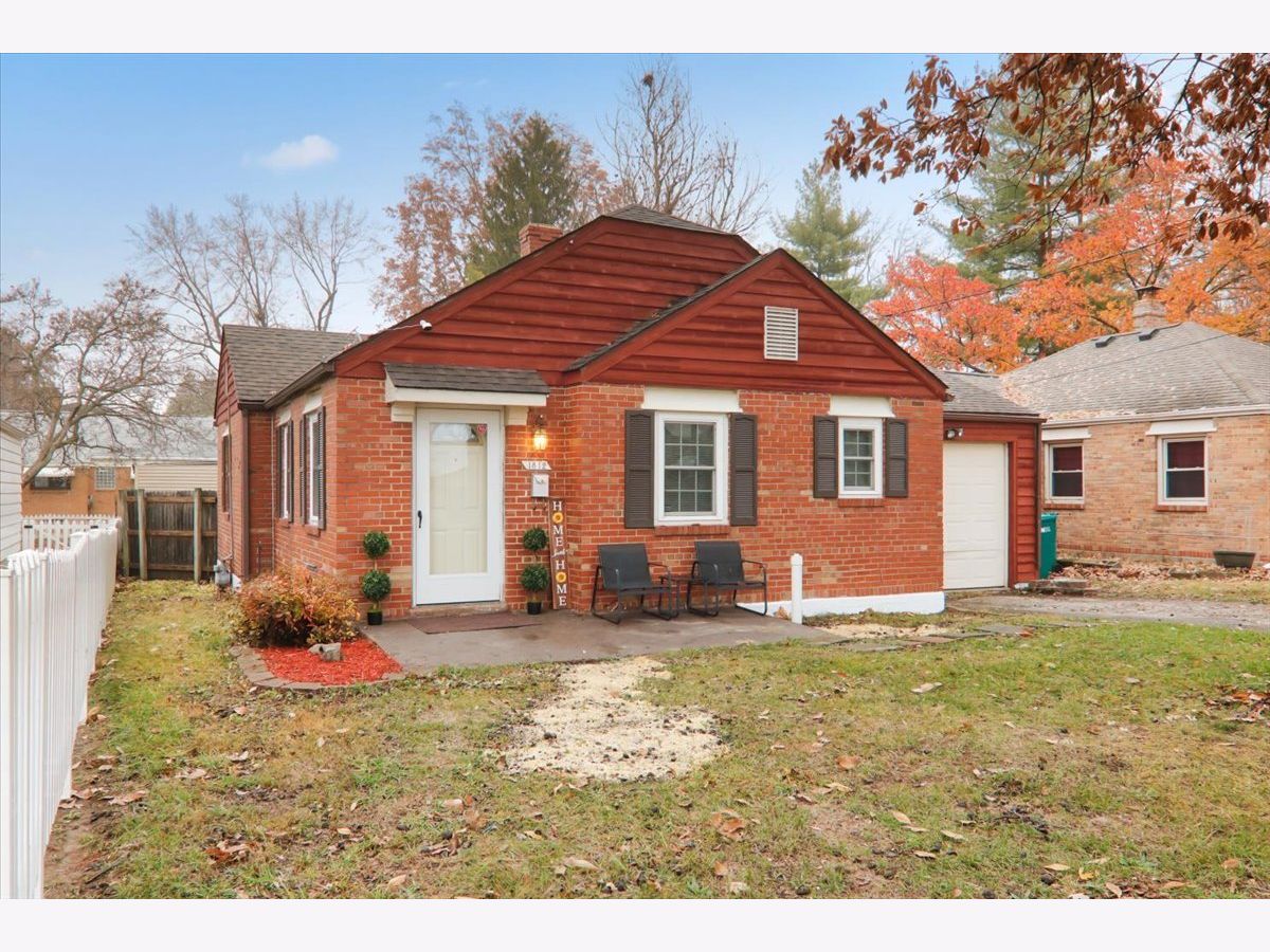  Sold Decatur Illinois, 1812 Shady Crest