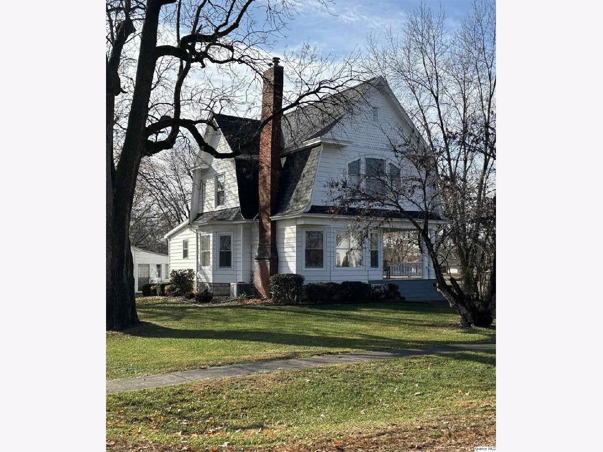  Sold Golden Illinois, 502 Albers St.