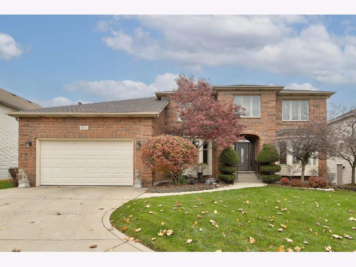  For Sale Carol Stream Illinois, 911 Hampton Drive