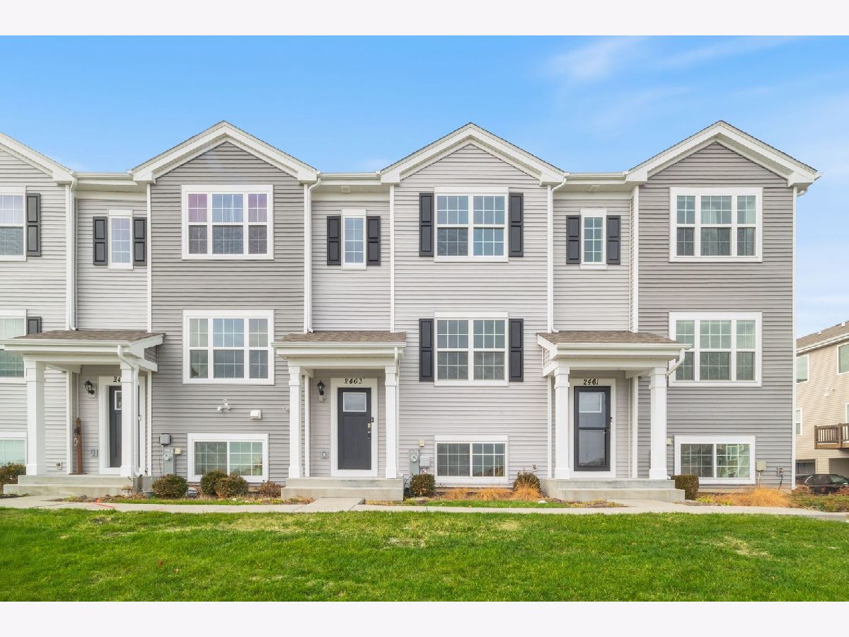 Townhomes & Condos & Homes For Rent Cambridge Lakes Pingree Grove Illinois, 2463 Bella