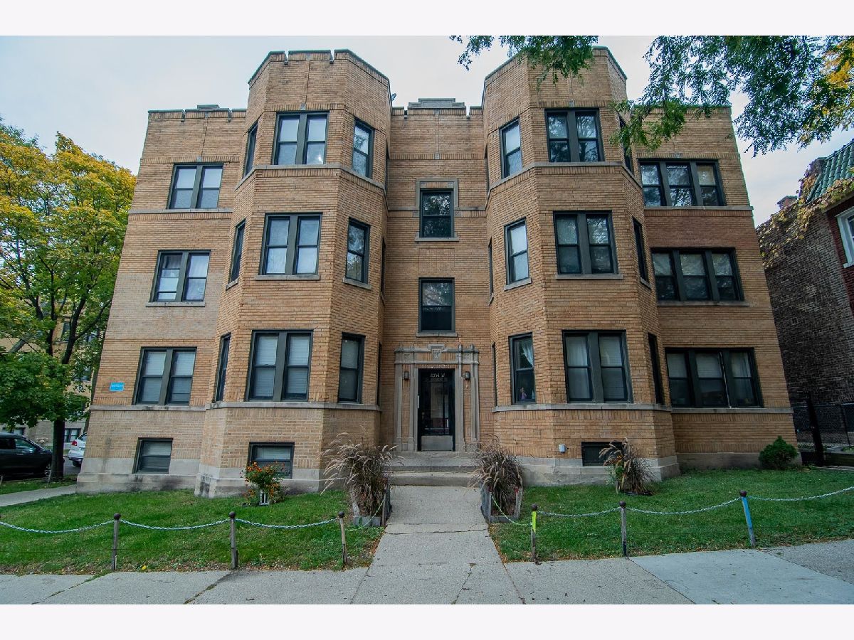  Rented Chicago Illinois, 2056 Arthur