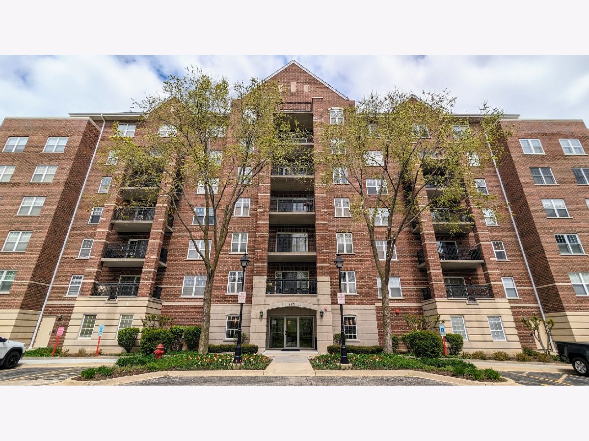 Condos & Townhomes For Rent The Groves Of Palatine Palatine Illinois, 440 Mahogany