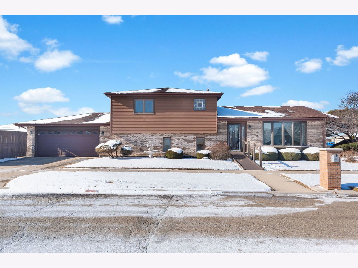  For Sale Burbank Illinois, 5841 75th Place