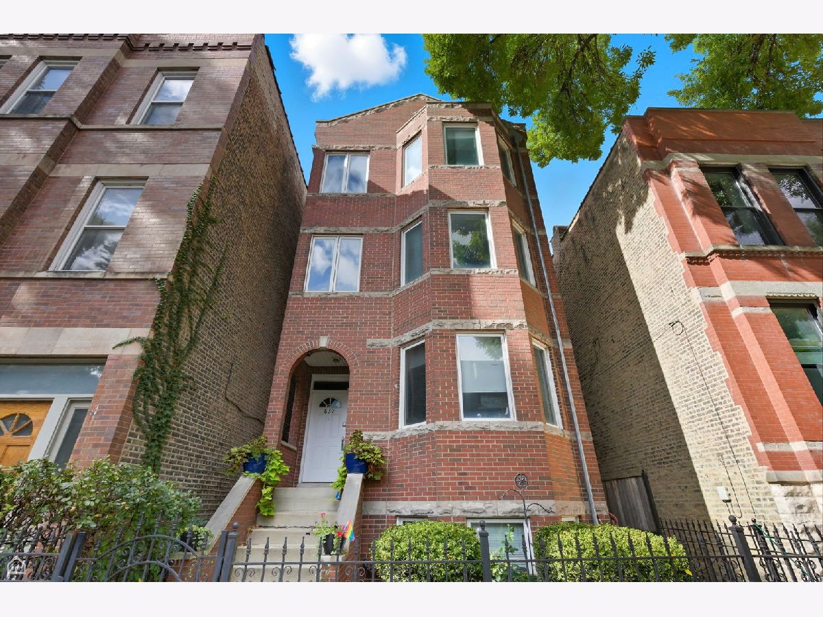  For Sale Chicago Illinois, 830 Hermitage Avenue
