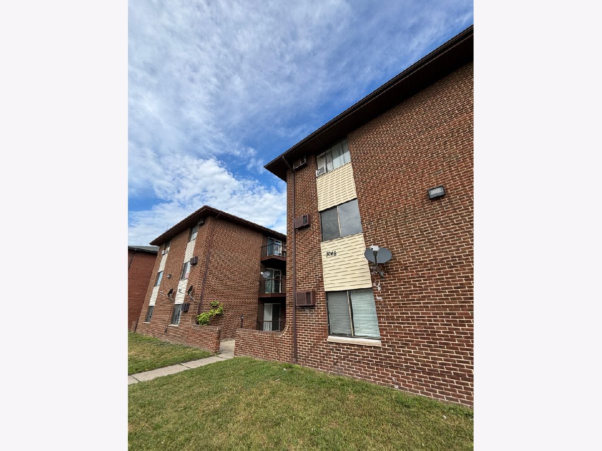  For Rent Lansing Illinois, 3068 Bernice