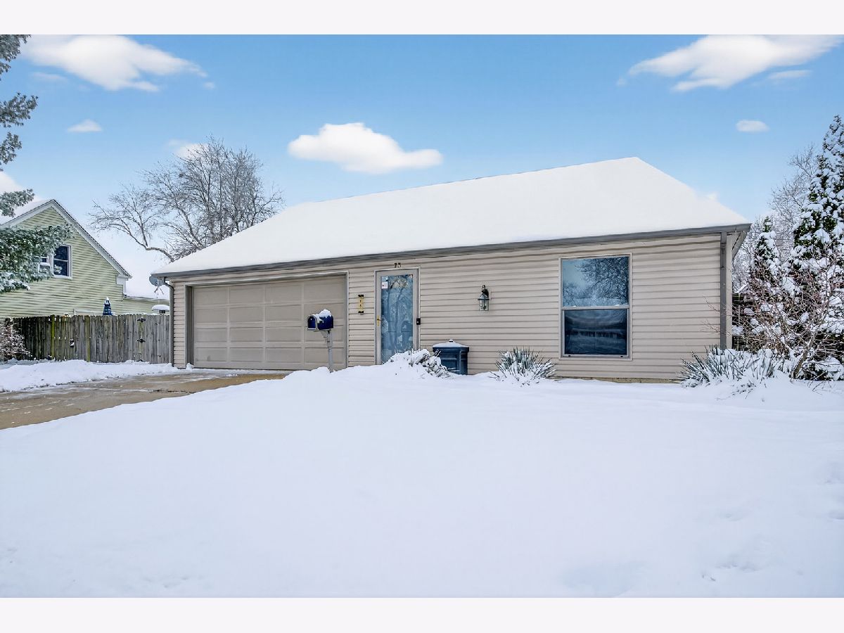  For Sale Montgomery Illinois, 73 Ingleshire Road