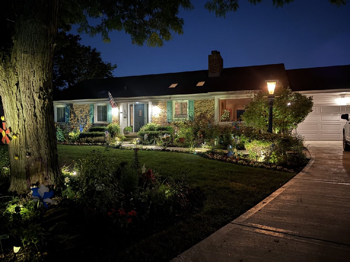  For Sale Arlington Heights Illinois, 2830 Briarwood Drive