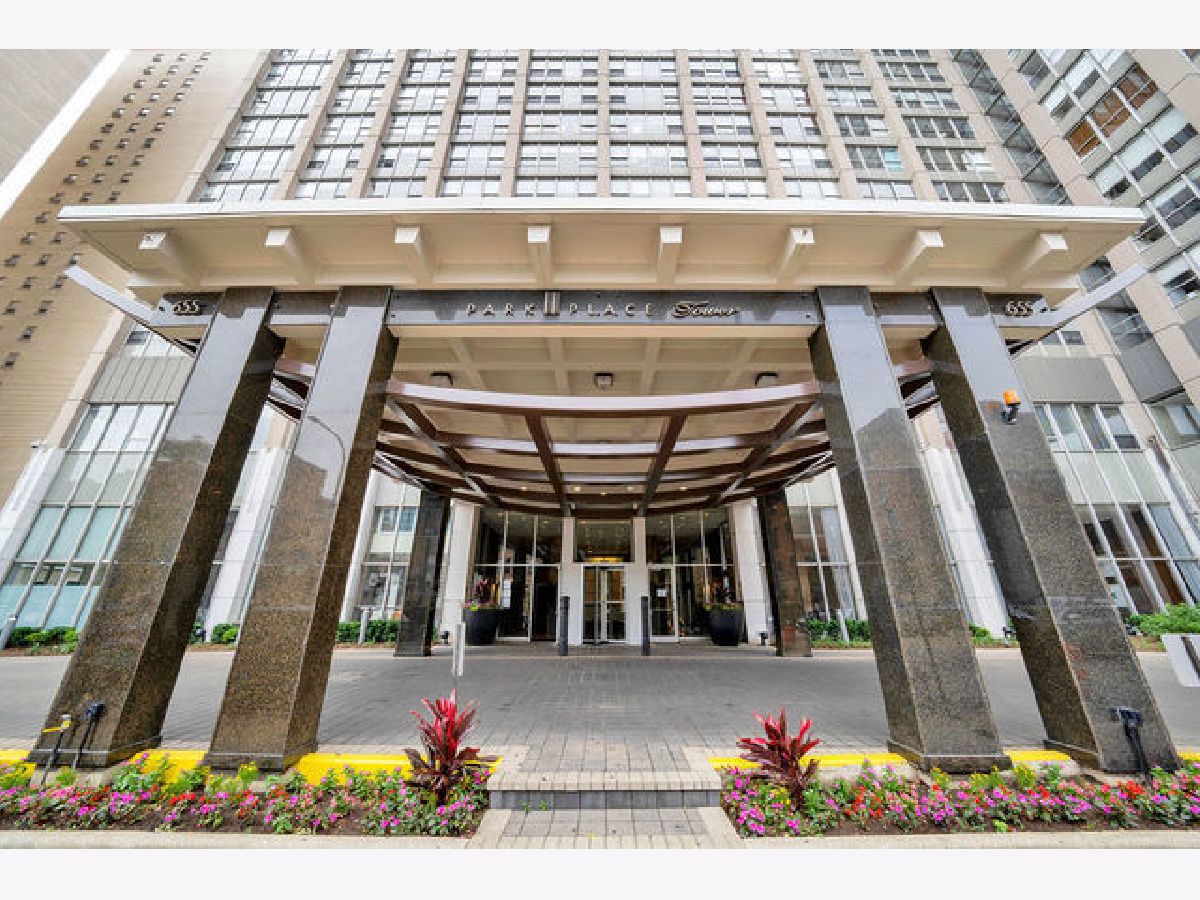  Rented Chicago Illinois, 655 Irving Park