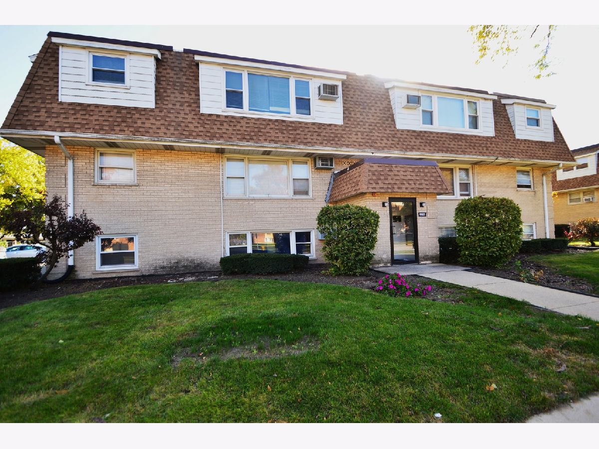  For Rent Countryside Illinois, 9907 58th