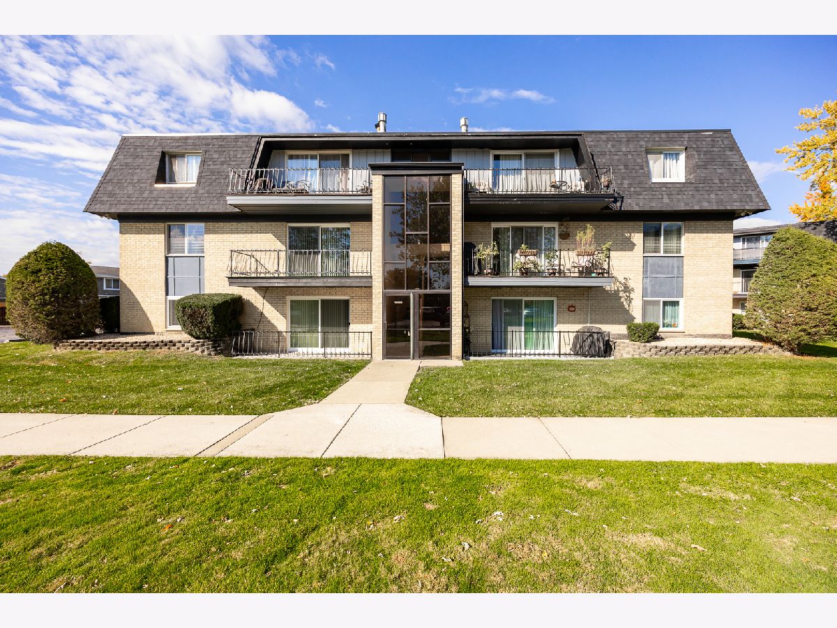  Rented Palos Hills Illinois, 11126 84th