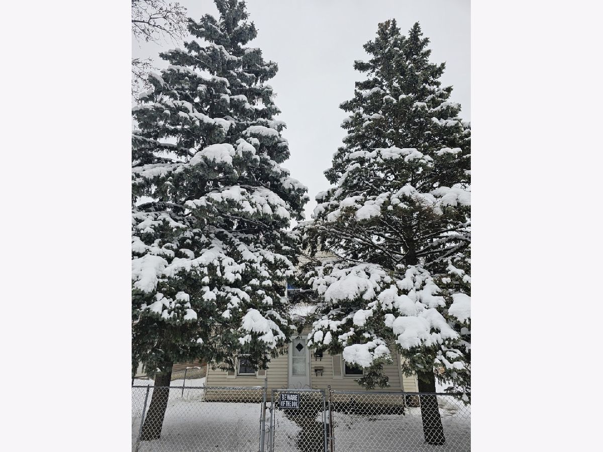  For Sale Zion Illinois, 2609 Gilboa Avenue