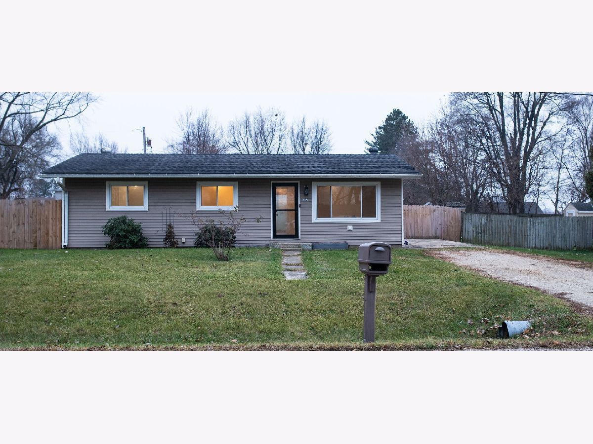  For Sale Rochelle Illinois, 412 Hillcrest Avenue