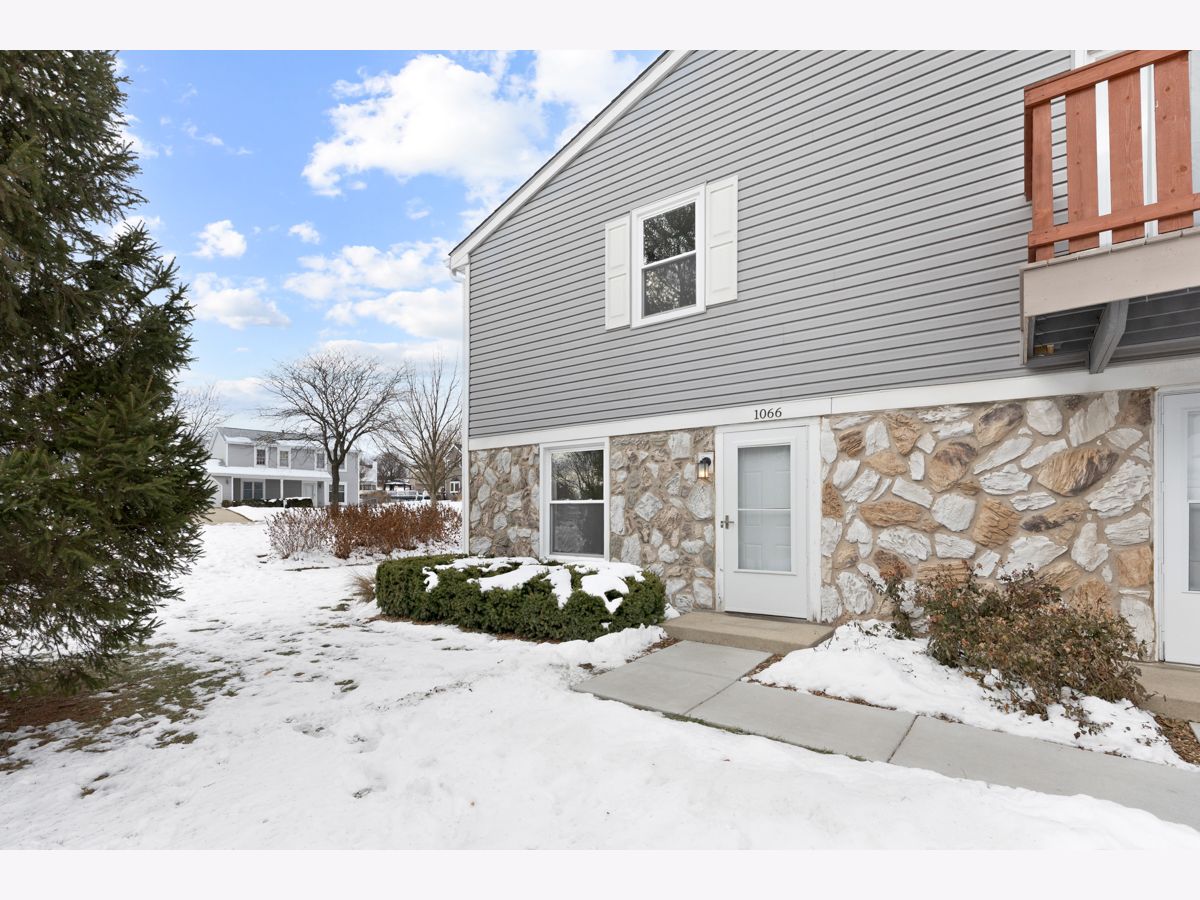  Rented Schaumburg Illinois, 1066 Glouchester Harbor