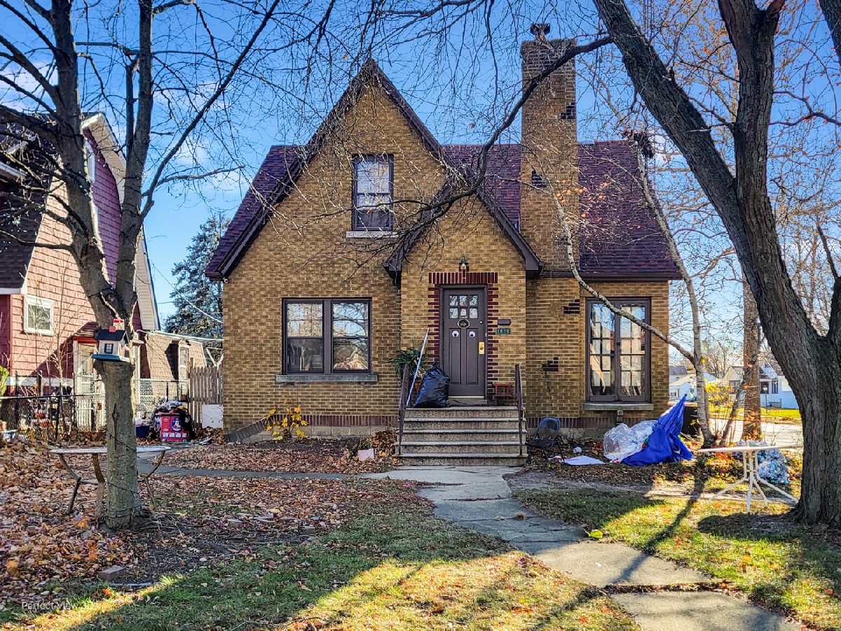  For Sale Joliet Illinois, 1020 Black Road