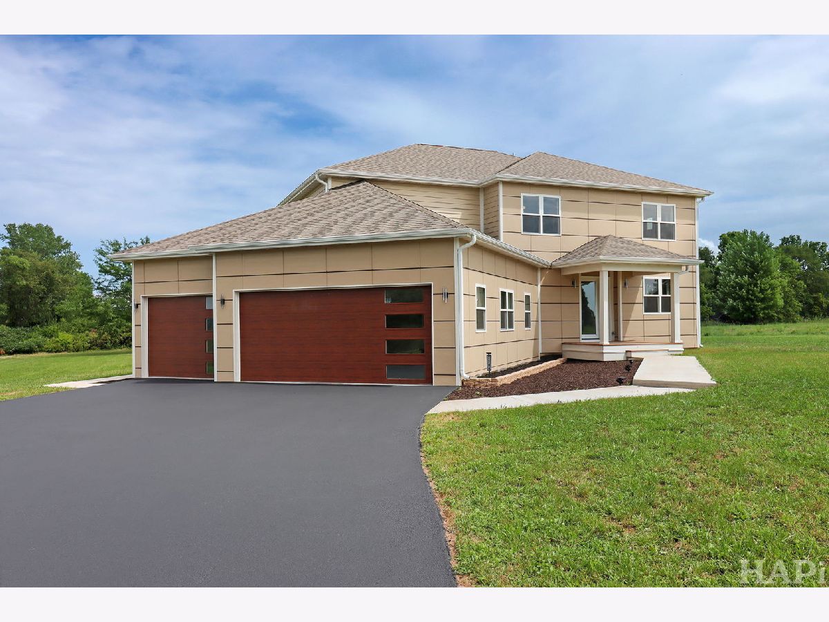  For Sale Spring Grove Illinois, 7304 Briar Drive