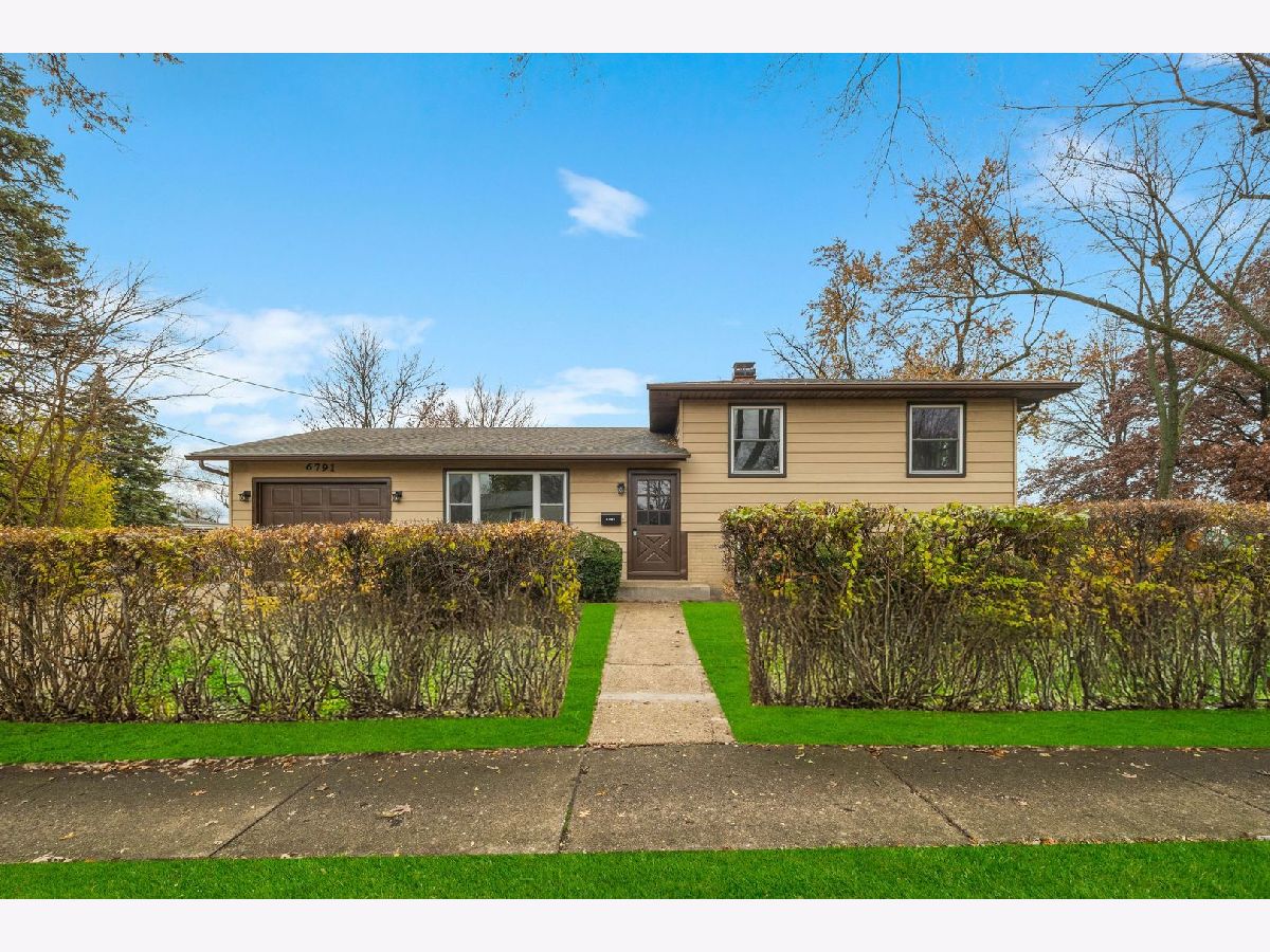  For Sale Hanover Park Illinois, 6791 Church Street