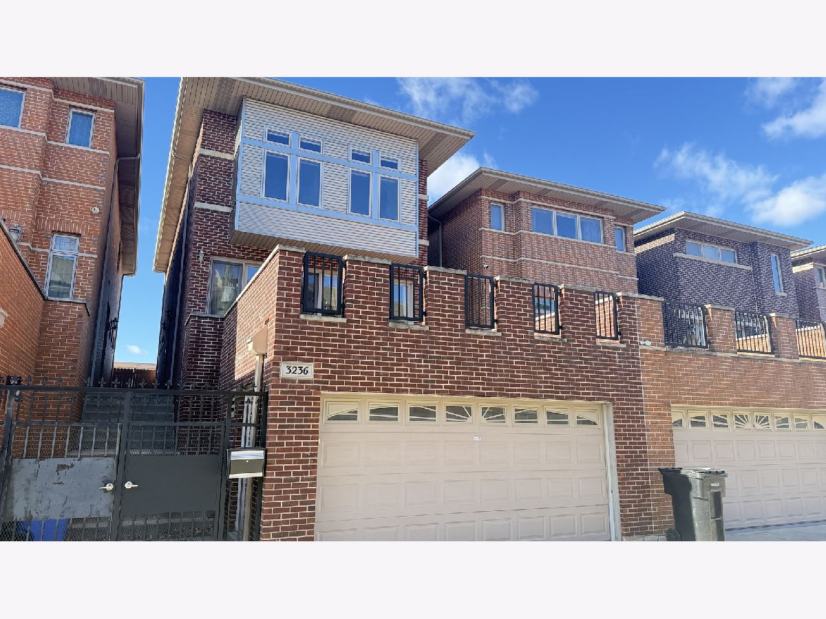  For Sale Chicago Illinois, 3236 Stewart Avenue
