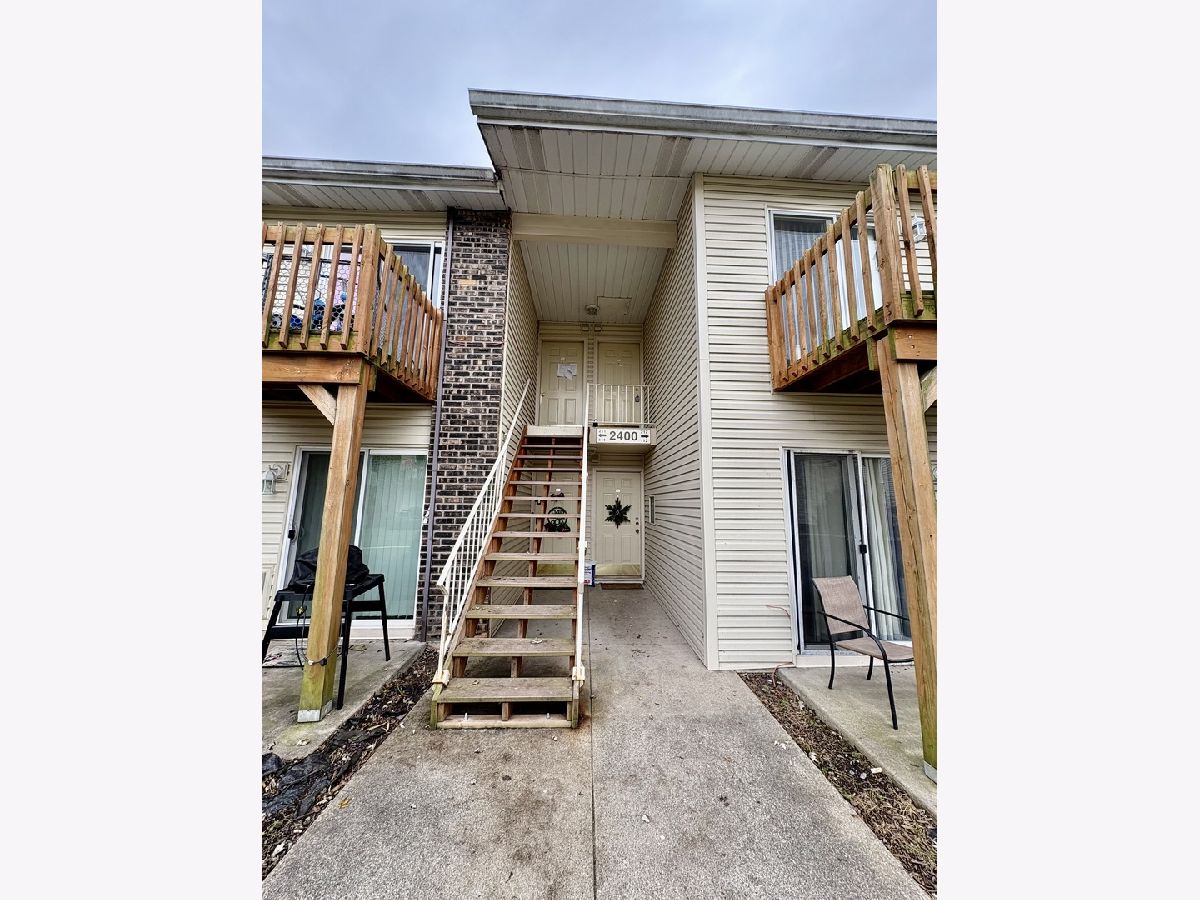  For Rent Oswego Illinois, 2400 Light