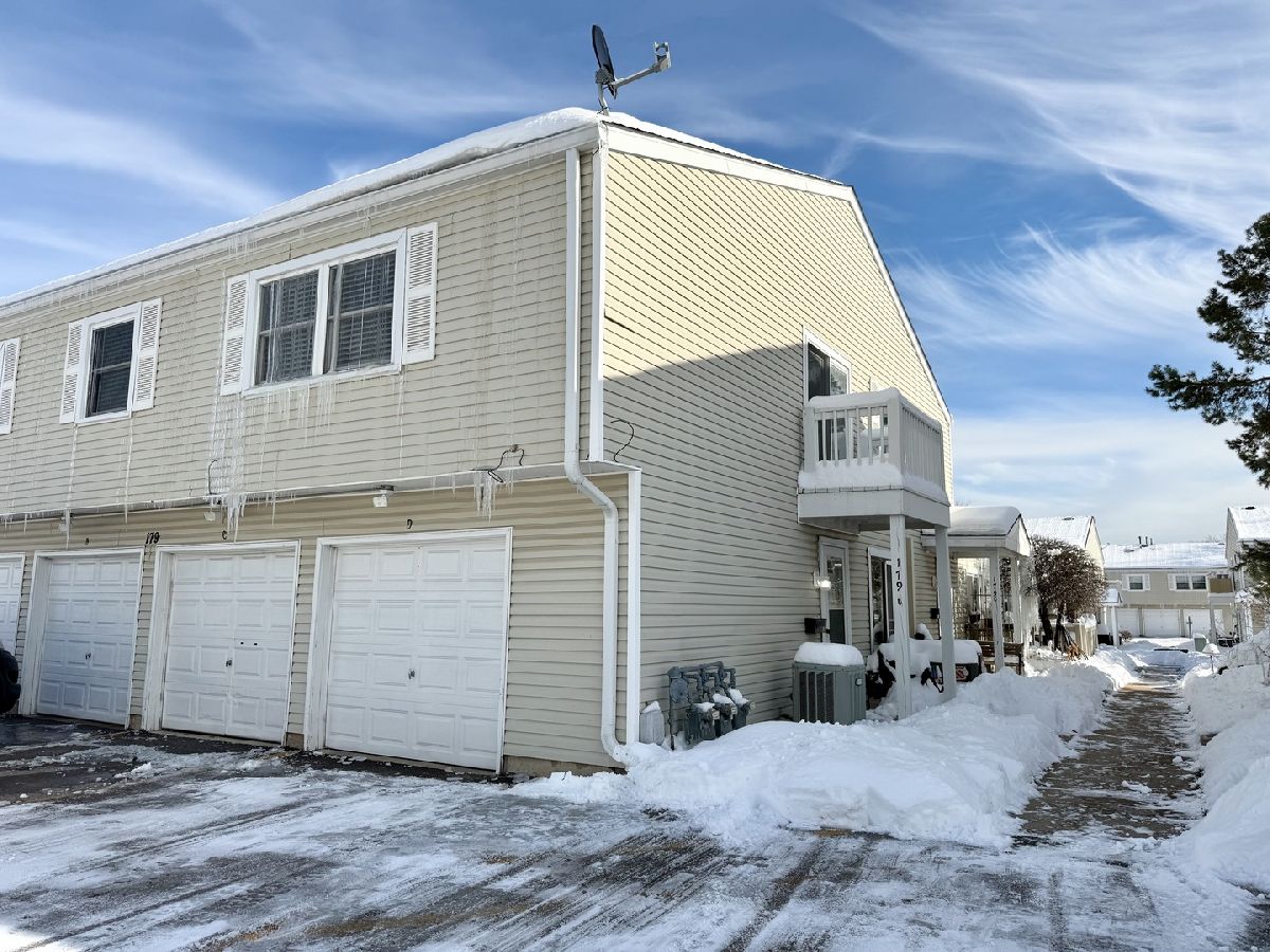  For Sale Bartlett Illinois, 179 Rita Court