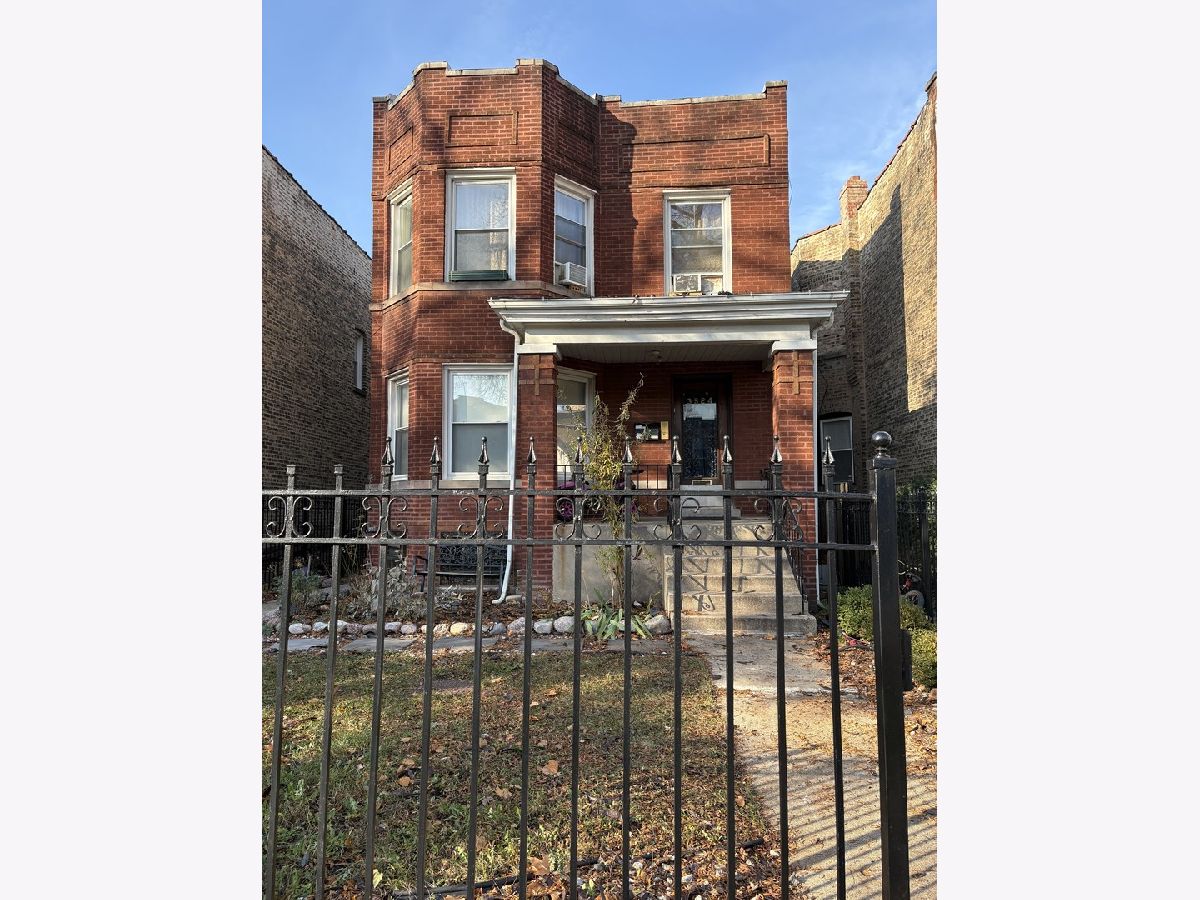  For Sale Chicago Illinois, 3924 Sawyer Avenue