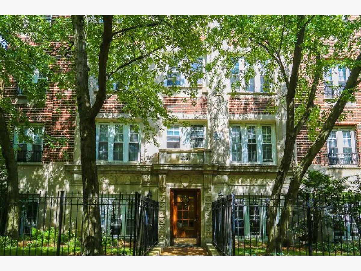  Rented Chicago Illinois, 4241 Kenmore