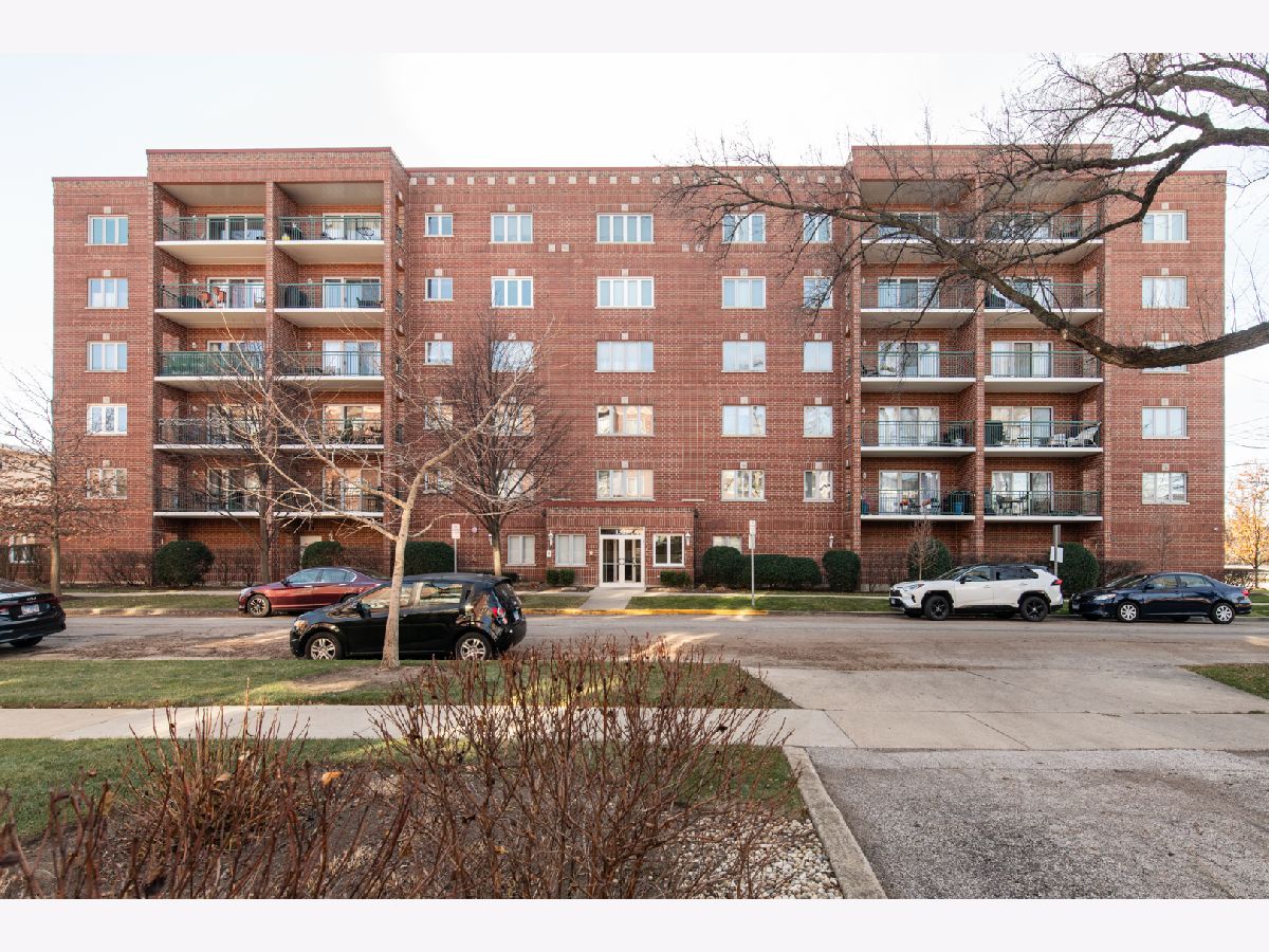  For Sale Des Plaines Illinois, 1325 Perry Street