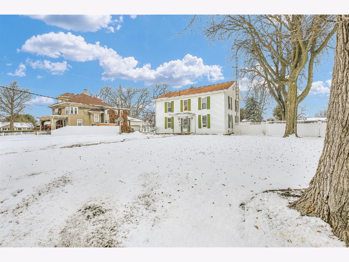  For Sale Tuscola Illinois, 110 Barker Street