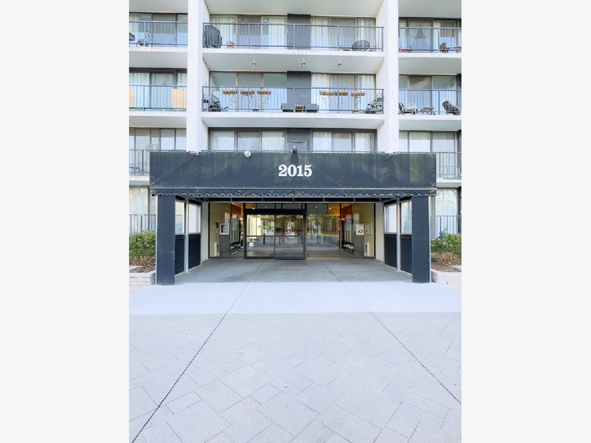  For Sale Lombard Illinois, 2015 Finley Road