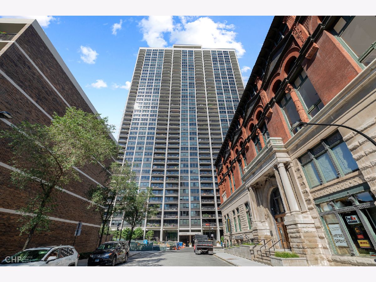  For Rent Chicago Illinois, 1560 Sandburg