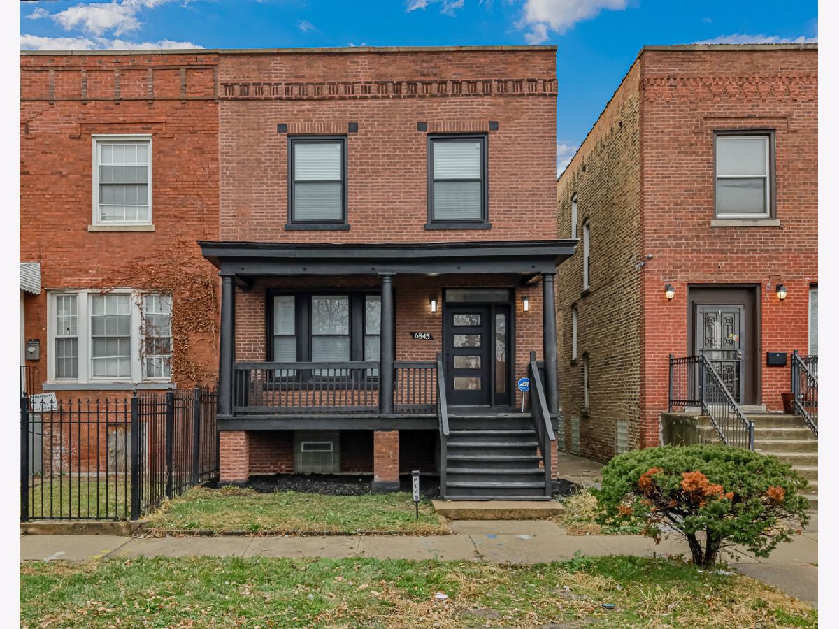  For Sale Chicago Illinois, 6845 Saint Lawrence Avenue