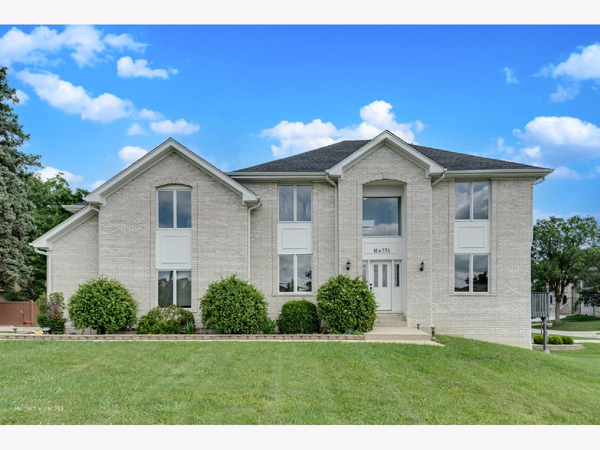  For Sale Burr Ridge Illinois, 16W234 91st Street