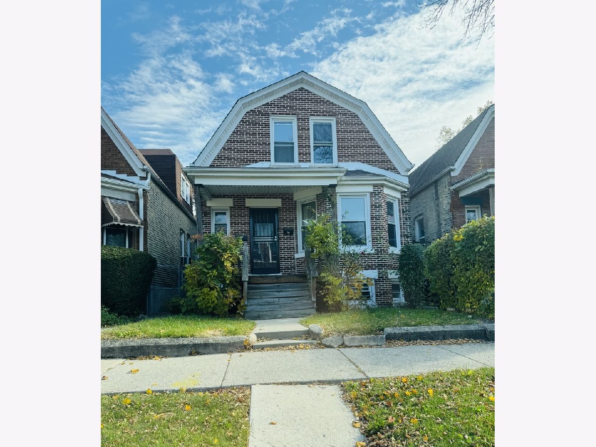  For Sale Chicago Illinois, 951 Trumbull Avenue