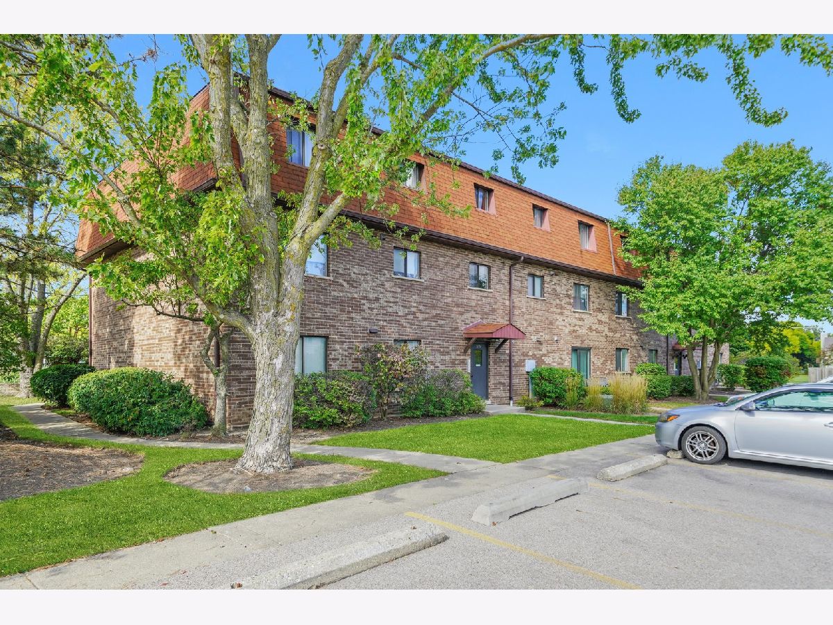  For Sale Palatine Illinois, 195 Brandon Court