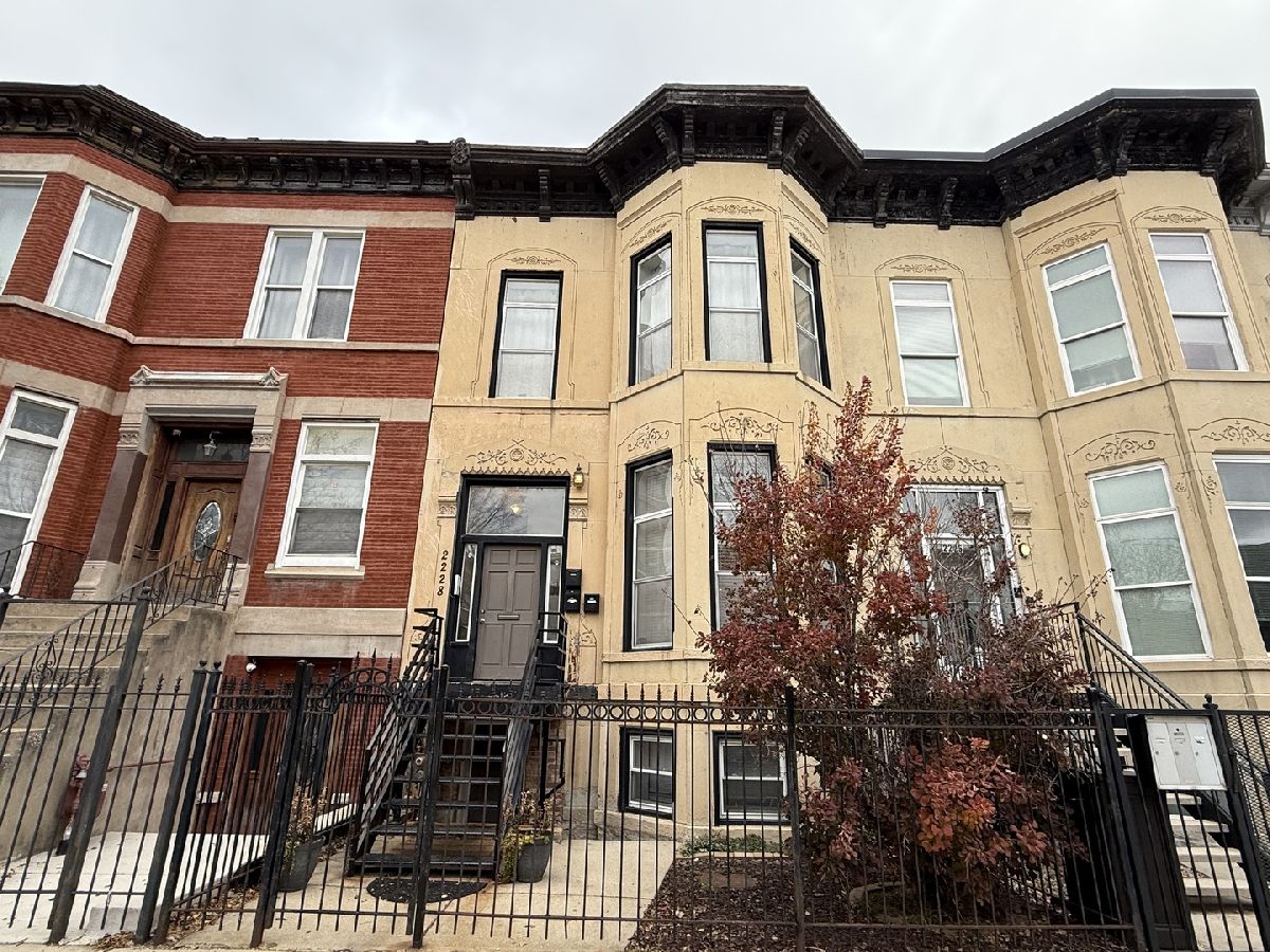  Rented Chicago Illinois, 2228 Warren