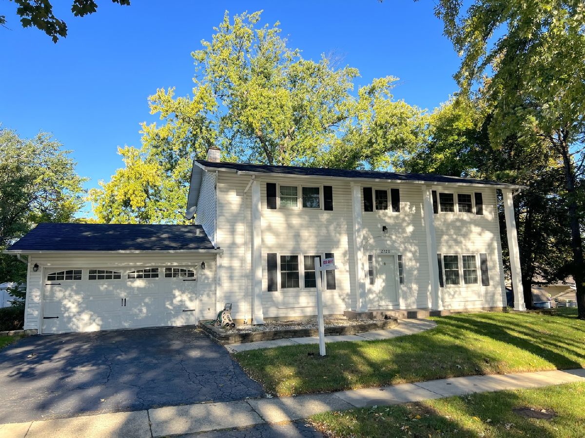 Homes & Condos & Townhomes For Rent Winston Hills Woodridge Illinois, 2720 Kincaid