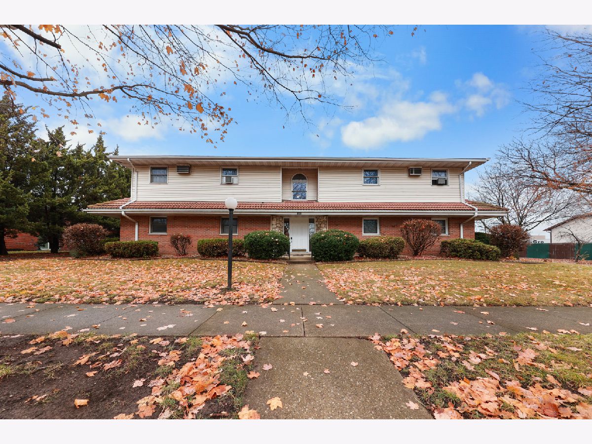  For Sale Morris Illinois, 100 Green Acres Drive