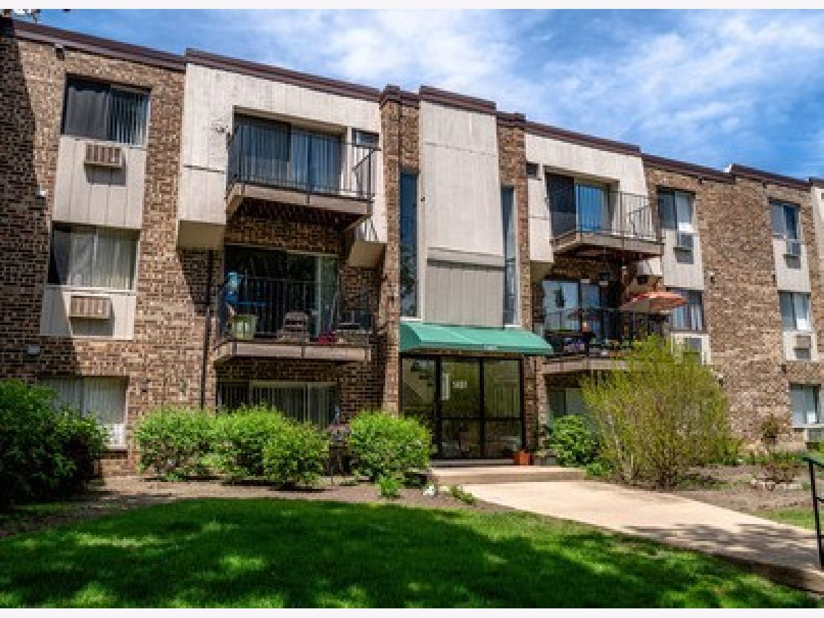 Condominiums For Rent Brentwood Palatine Illinois, 1461 Winslowe