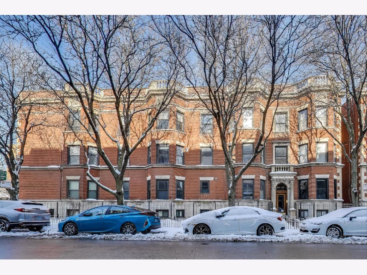  For Sale Chicago Illinois, 948 Sheridan Road