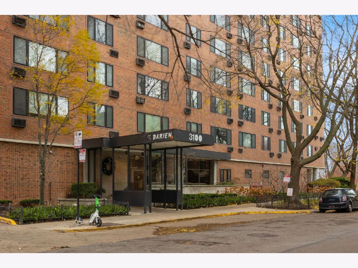 Condominiums For Sale Darien Condominium Chicago Illinois, 3100 Lake Shore Drive