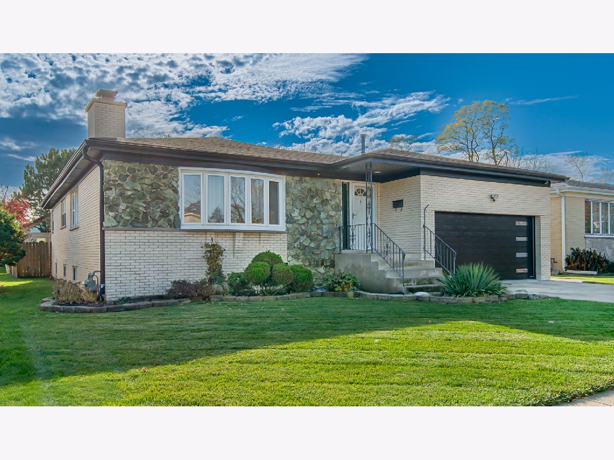  For Sale Des Plaines Illinois, 505 Dover Drive