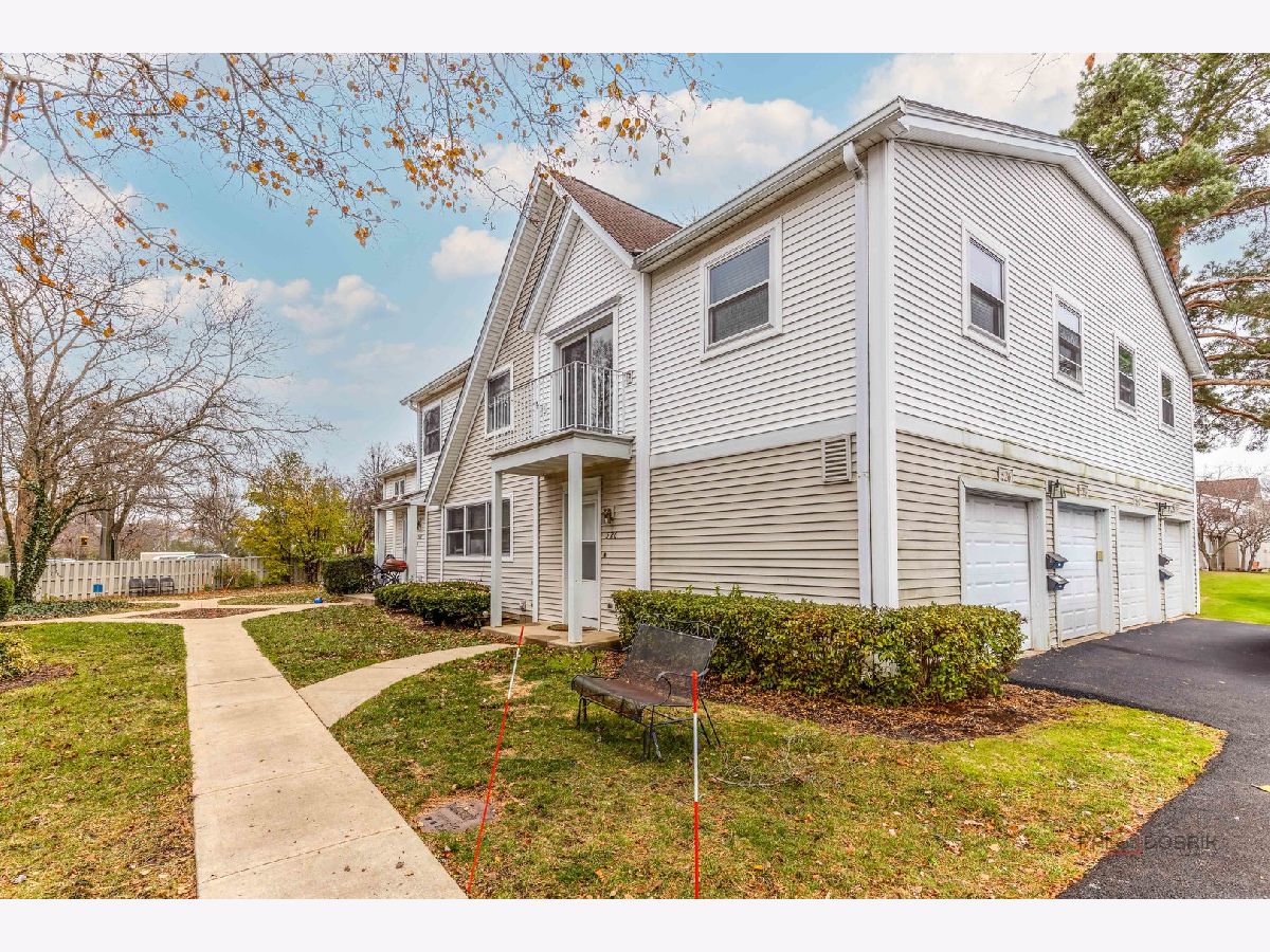  For Rent Deerfield Illinois, 526 Inverrary