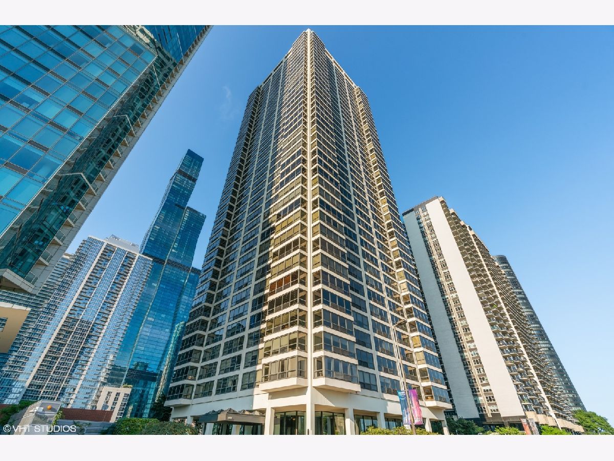 Condominiums For Sale Buckingham Residences Chicago Illinois, 360 Randolph Street