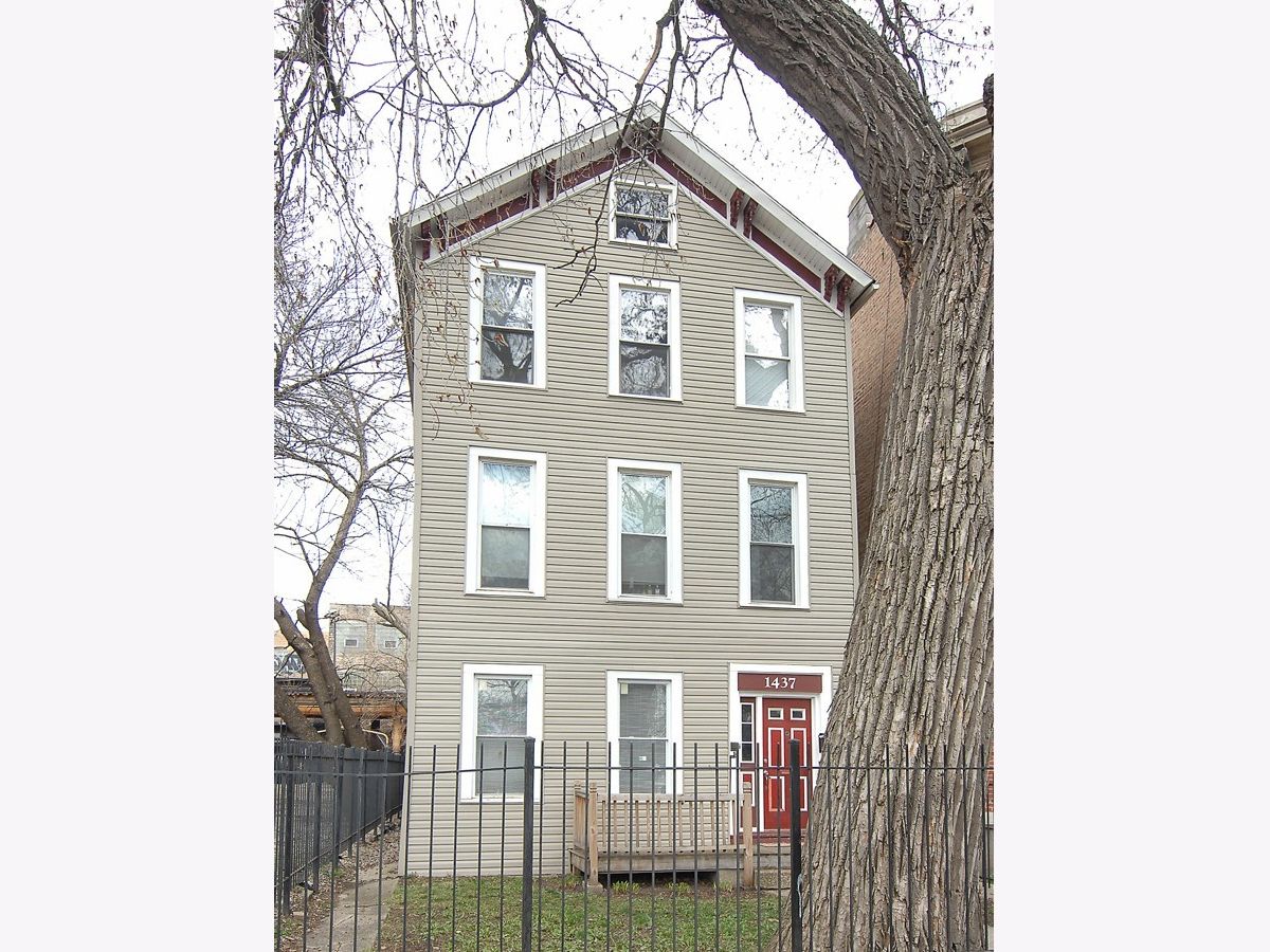  For Sale Chicago Illinois, 1437 Wicker Park Avenue