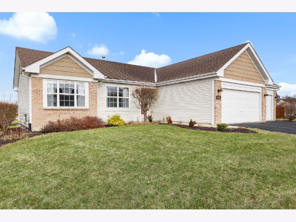  For Sale Roscoe Illinois, 5576 Karakul Terrace