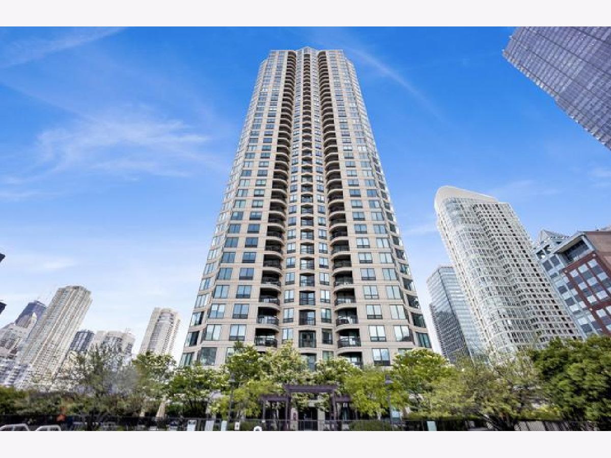  Rented Chicago Illinois, 400 La Salle