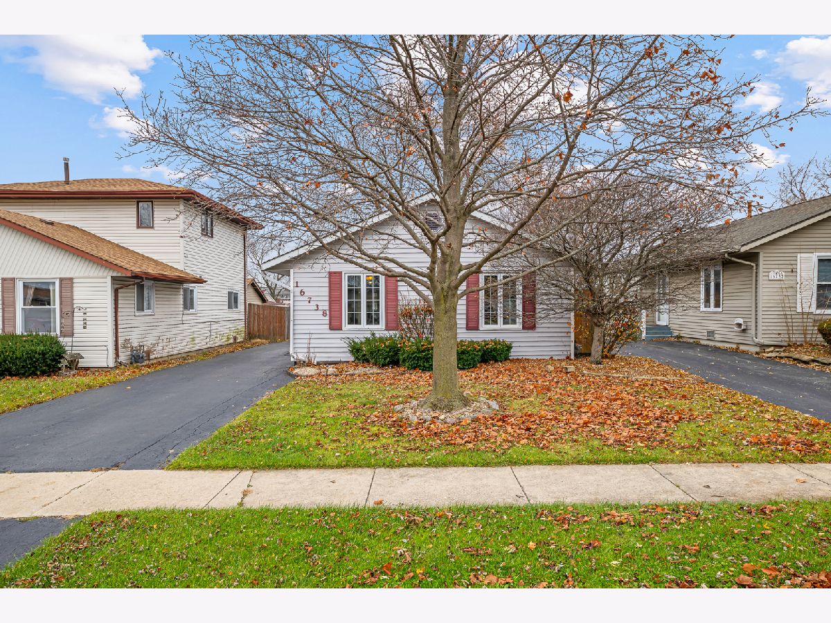  For Sale Orland Hills Illinois, 16738 Hobart Avenue